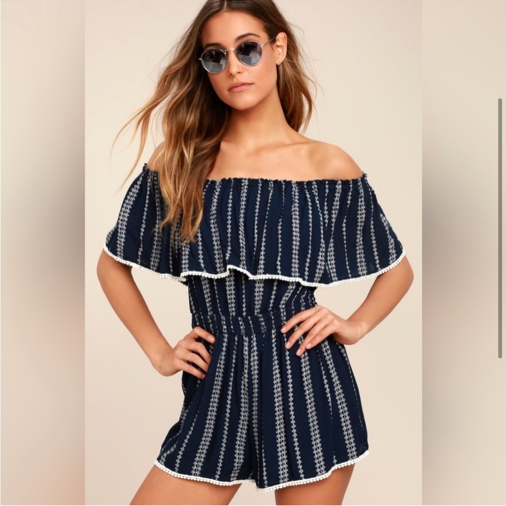 Lulu’s See Ya There Navy White Print Off The Shoulder Ruffle Romper Sz XS